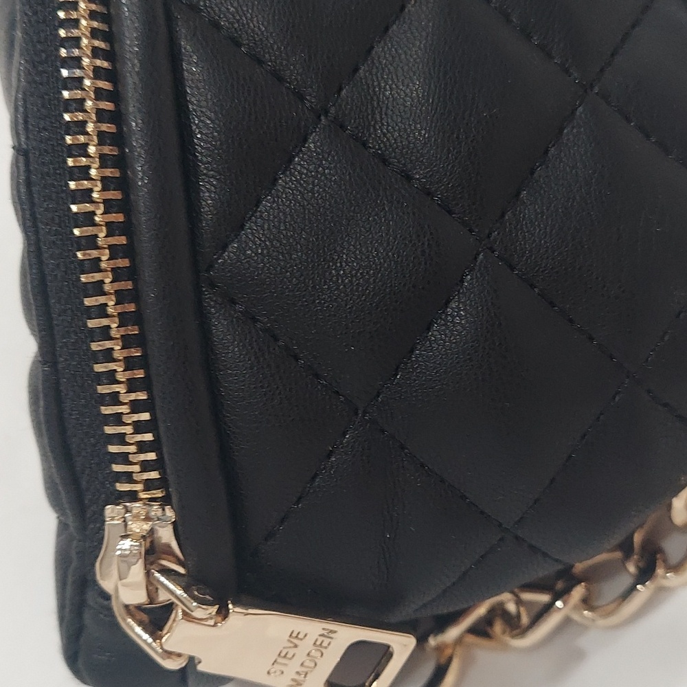 STEVE MADDEN Quilted Black Chain Belt Bag - Picture 3 of 5